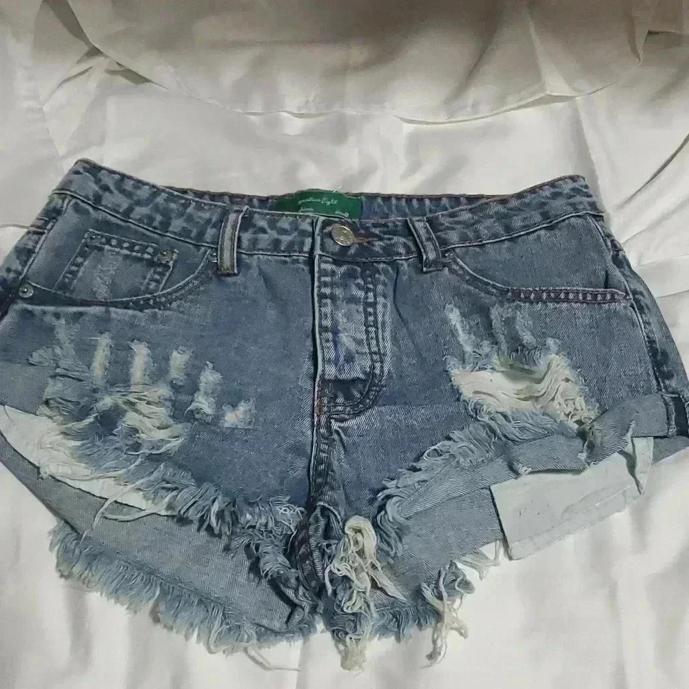 Signature 8 jean shorts